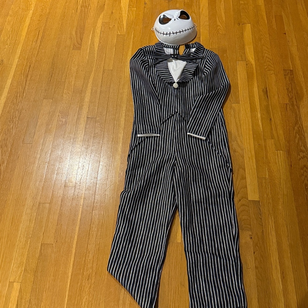 Disney Nightmare Before Christmas- Jack 
Kids Costume- outfit and mask